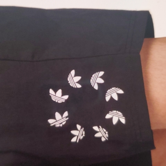 Adicolor Shattered Trefoil Swim Shorts Black - Picture 3 of 9